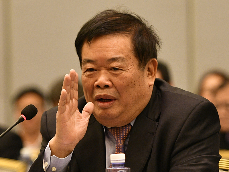 【新京报】曹德旺委员：慈善法是进步，但不要过于乐观